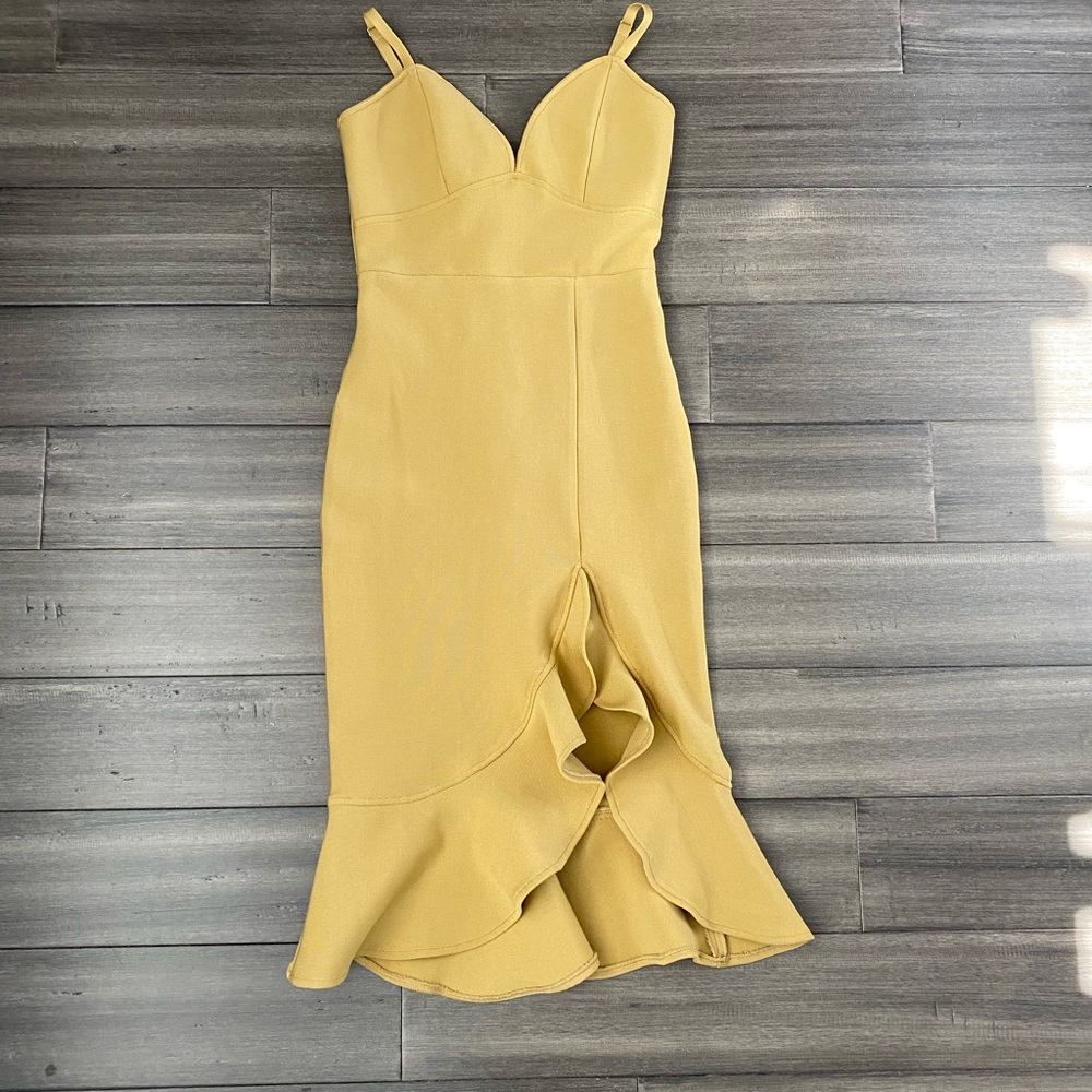 FashionNova Gold bandage dress size xs